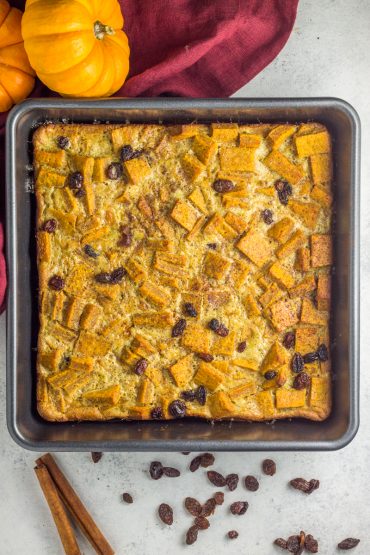 This grain free pumpkin bead pudding is infused with major pumpkin flavor. It's the perfect paleo treat